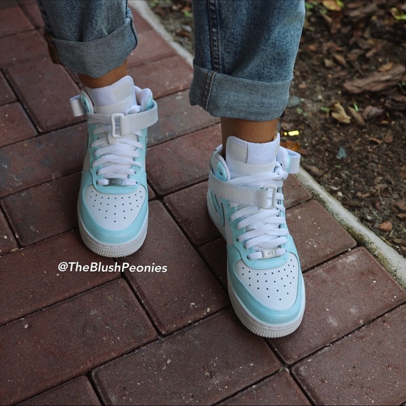 Nike Custom Painted Air Force 1 Mid Top - Light Blue NWT - Picture 2 of 15